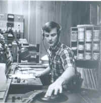 Dennis_Winslow_WDVH.jpg (52353 bytes)