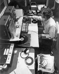 John Gordon-WFTU RADIO-1970.jpg (86219 bytes)